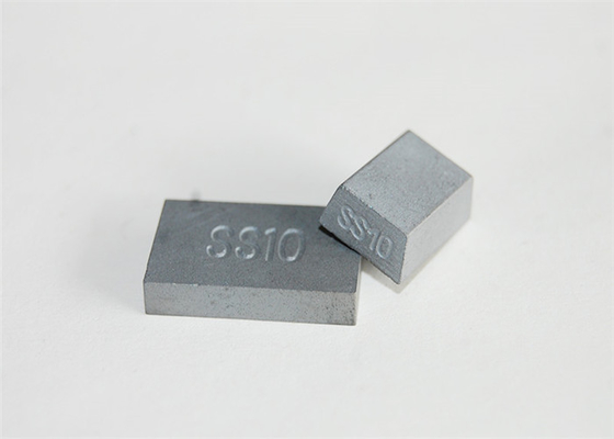 China Hohes Härte-Stein-Ausschnitt-Spitzen-Jungfrau-Hartmetall-Material 100% fournisseur